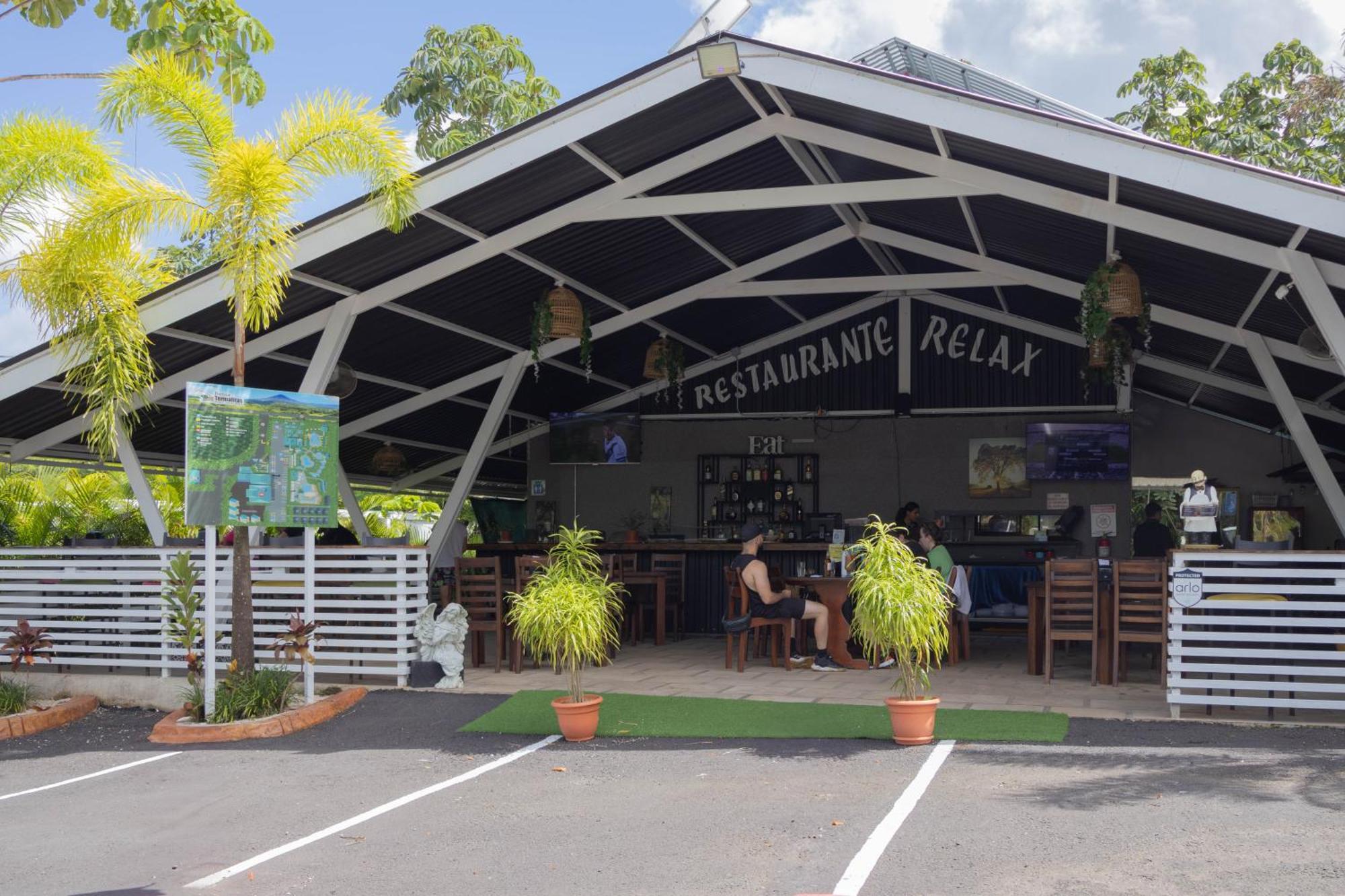 Relax Termalitas Hot Springs Hotel La Fortuna Bagian luar foto