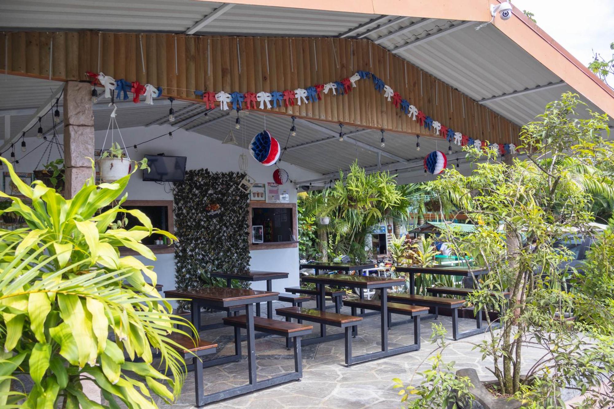 Relax Termalitas Hot Springs Hotel La Fortuna Bagian luar foto