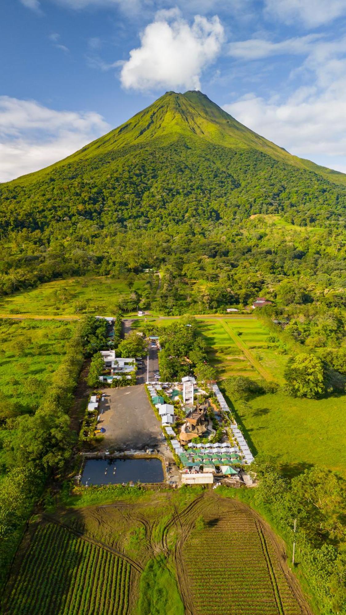 Relax Termalitas Hot Springs Hotel La Fortuna Bagian luar foto