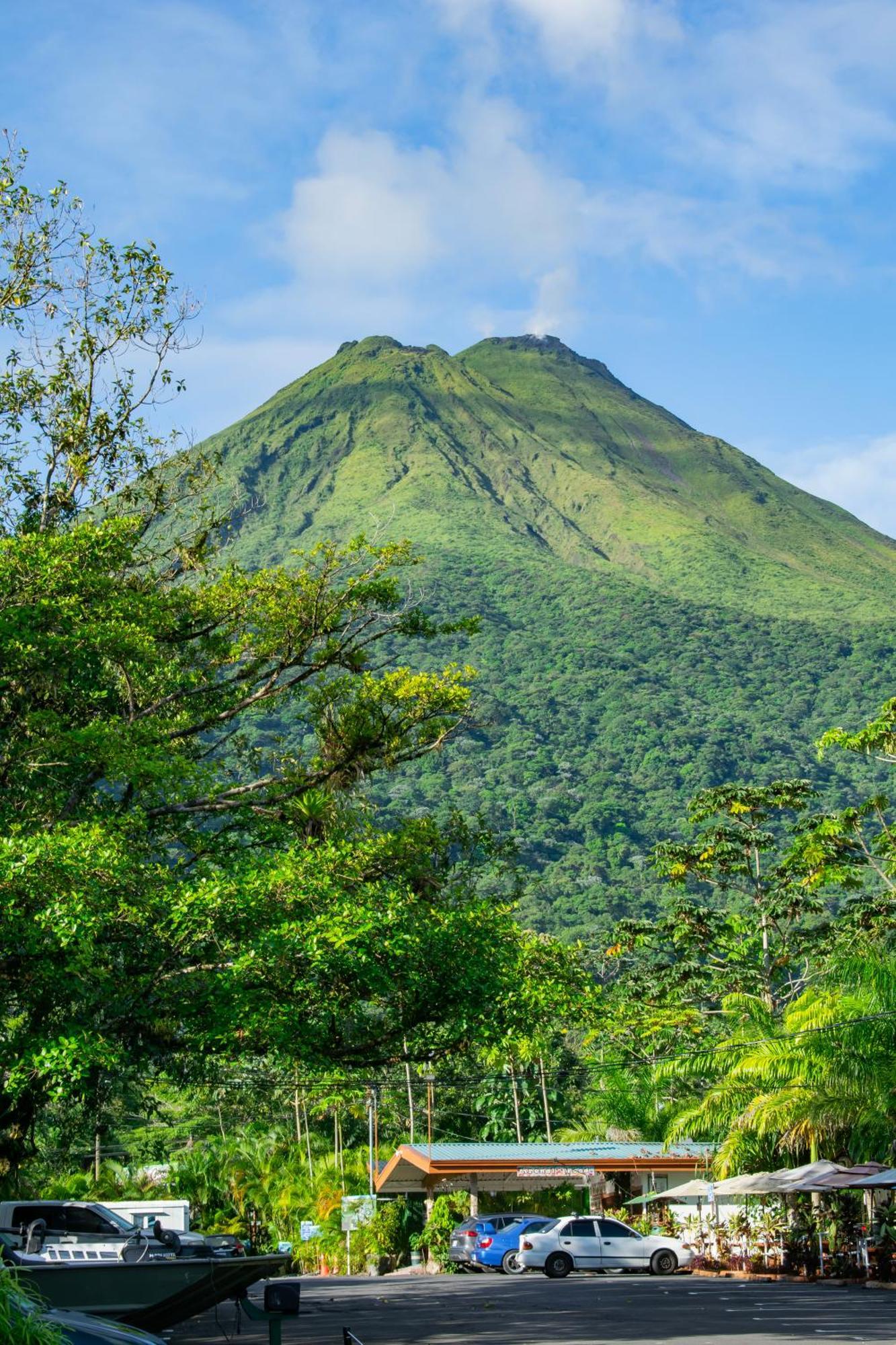 Relax Termalitas Hot Springs Hotel La Fortuna Bagian luar foto